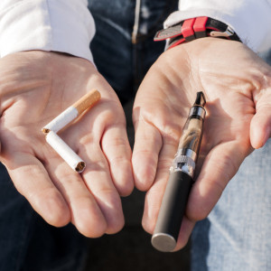 Škodí elektronická cigareta více než klasické kouření?